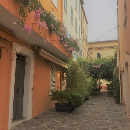 Les 12 Sables Le Lavandou